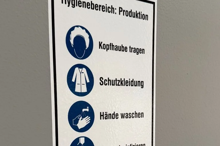Hinweisschild Hygienebereich Produktion